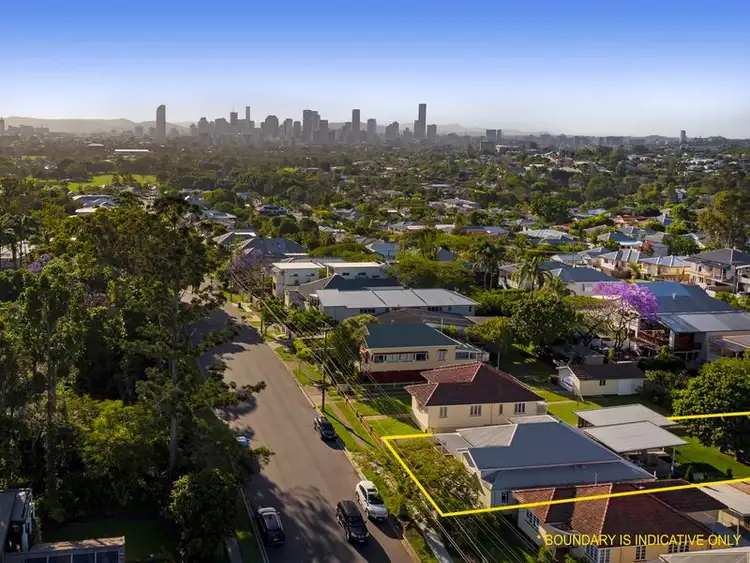 Second view of Homely house listing, 92 McIlwraith Avenue, Norman Park QLD 4170