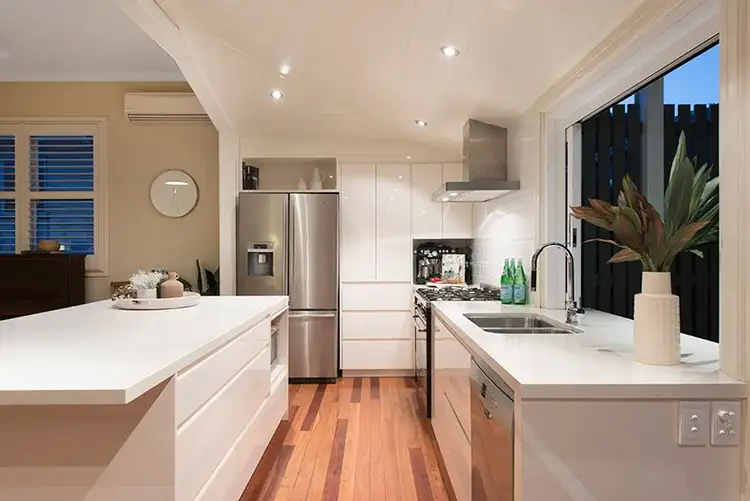 Fifth view of Homely house listing, 92 McIlwraith Avenue, Norman Park QLD 4170