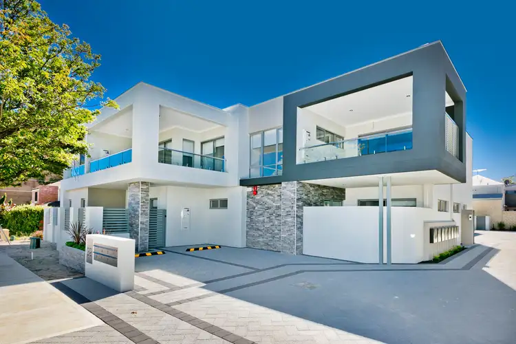 Second view of Homely house listing, 5/32 Pollard Street, Glendalough WA 6016