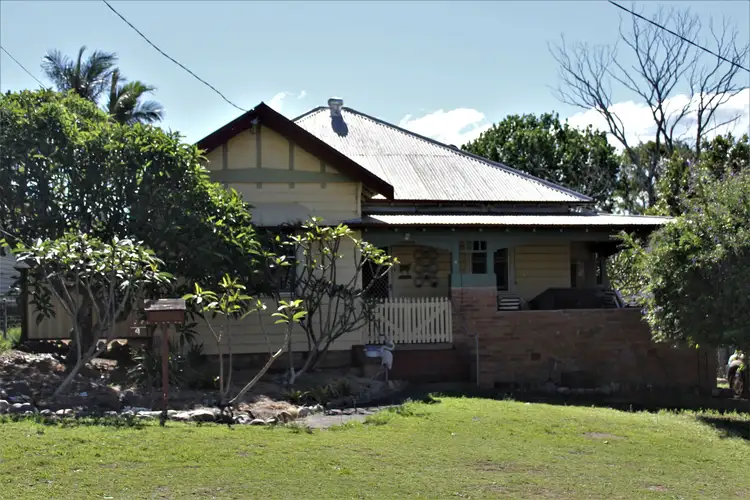4 Albert Street, South Kempsey NSW 2440