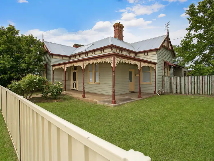59 Curdie Street, Cobden VIC 3266