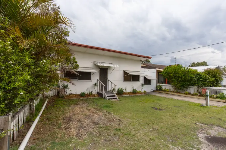 30 Coupland Avenue, Tea Gardens NSW 2324
