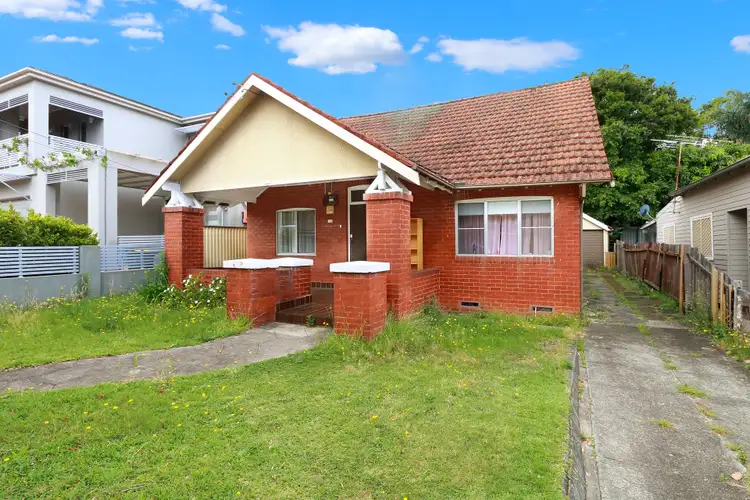194 Woniora Road, South Hurstville NSW 2221