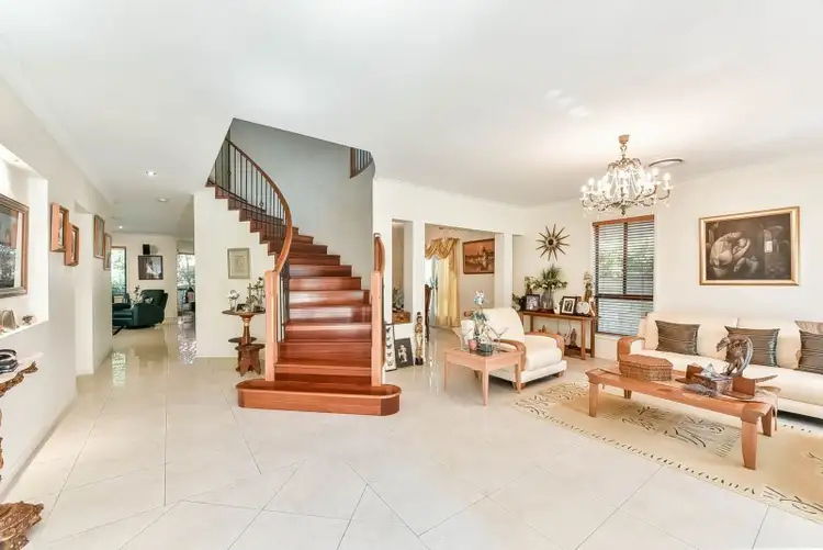 21 Lord Castlereagh Circuit, Macquarie Links NSW 2565