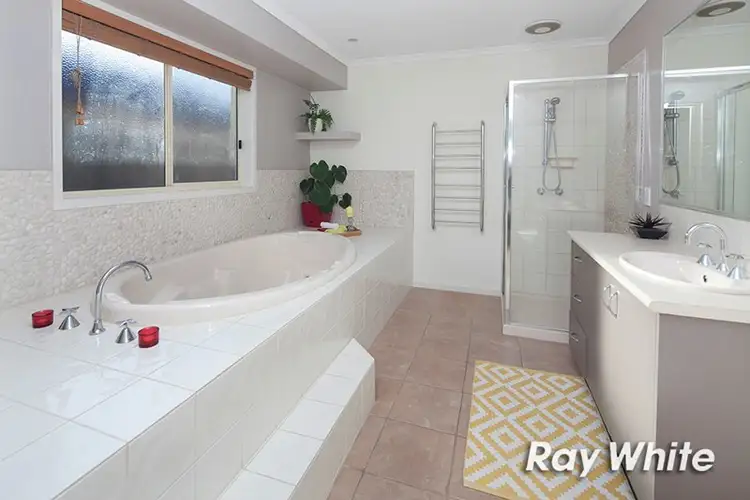 Fifth view of Homely house listing, 33 Trentham Way, Langwarrin VIC 3910
