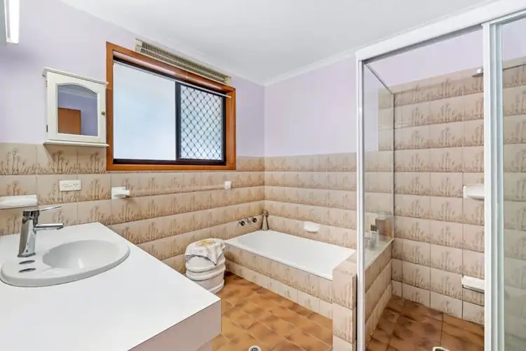 Seventh view of Homely house listing, 5 Kamo Court, Ashmore QLD 4214
