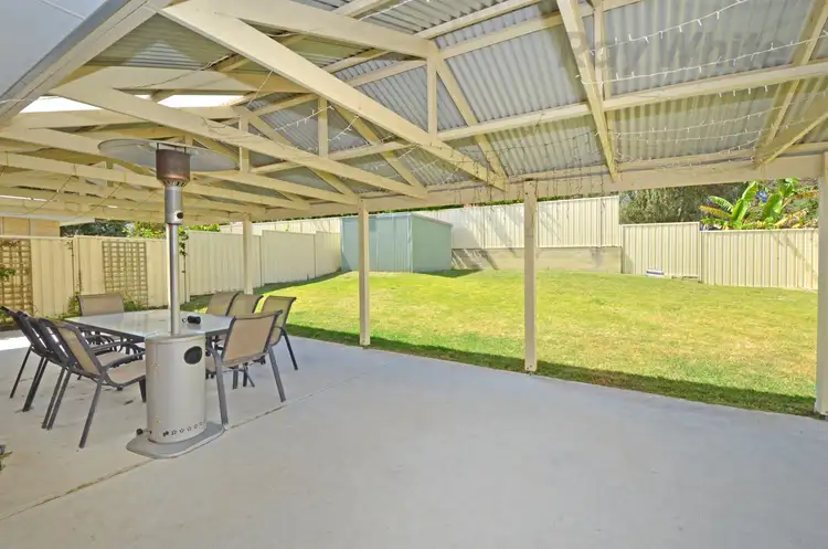 81 Katoomba Street, Orana WA 6330