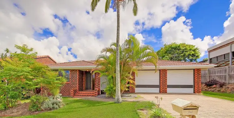 84 Kilmorey Street, Carindale QLD 4152