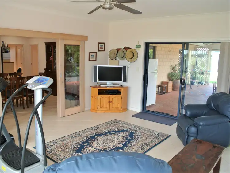 Fifth view of Homely house listing, 201 Cooke Street, Kingston Se SA 5275