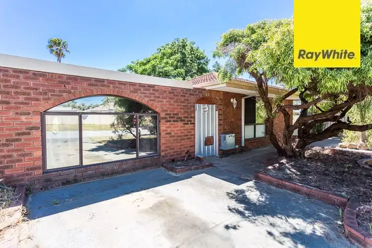 2 Junee Place, Armadale WA 6112