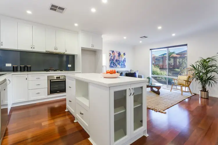 15 Lowan Loop, Karawara WA 6152