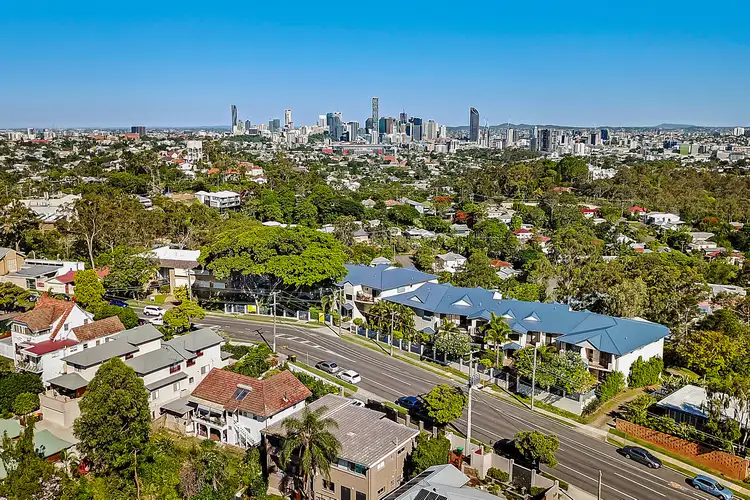 4/32 Simpsons Road, Bardon QLD 4065