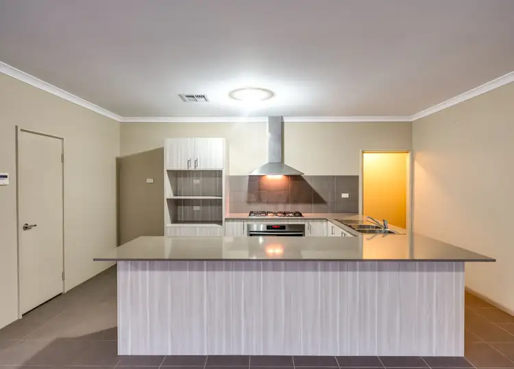 39 Sissinghurst Crescent, Landsdale WA 6065