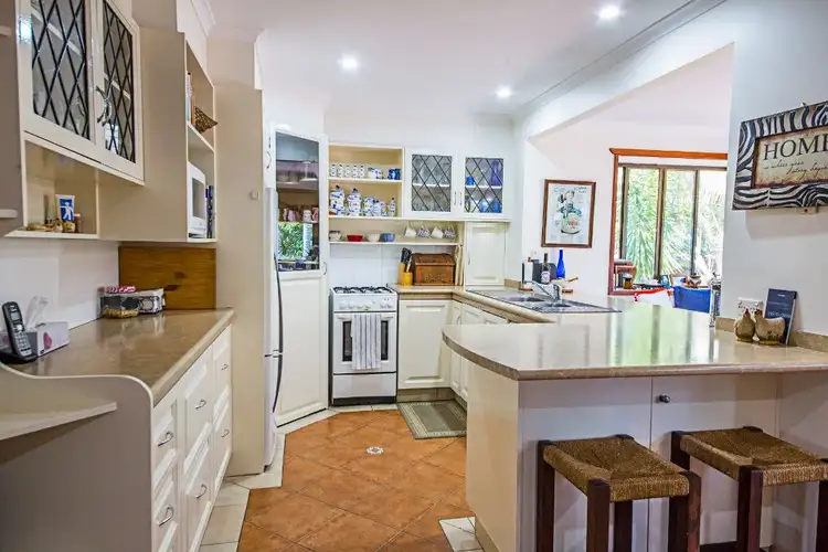 Fifth view of Homely house listing, 10 Heeterra Court, Elanora QLD 4221