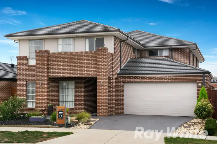 18 WOORAWA Drive, Doreen VIC 3754