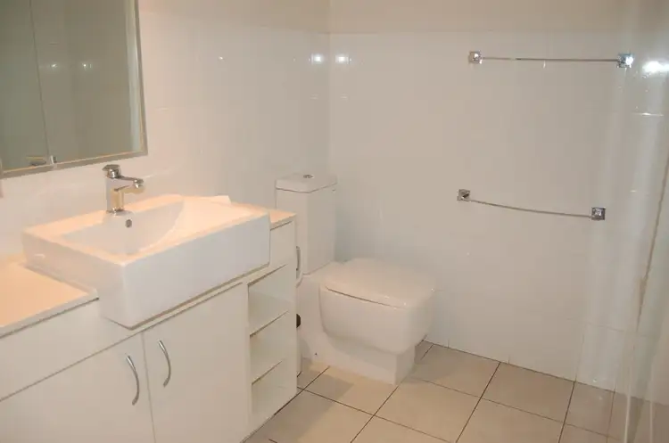 Fifth view of Homely apartment listing, 305/11 Ellenborough Street, Woodend QLD 4305