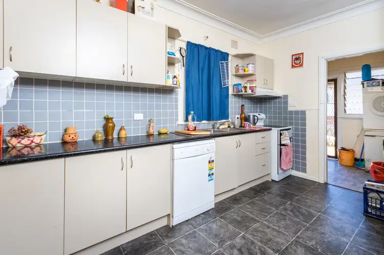 Fourth view of Homely house listing, 33 Hillvue Road, Tamworth NSW 2340