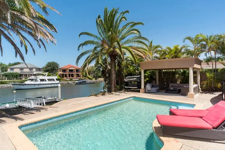 1106 Beechwood Drive, Hope Island QLD 4212