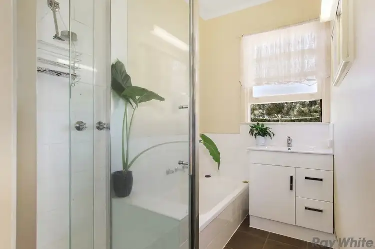 Fourth view of Homely house listing, 21 Royal Avenue, Benalla VIC 3672