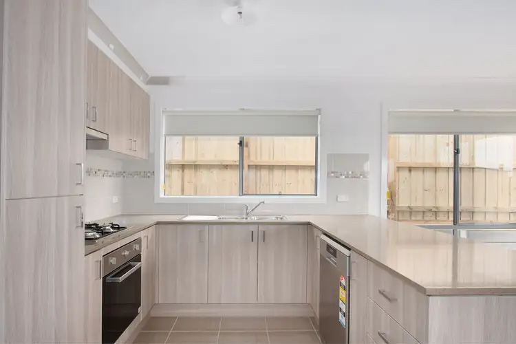 Fifth view of Homely unit listing, Unit 11 98 Lampard Road, Drouin VIC 3818