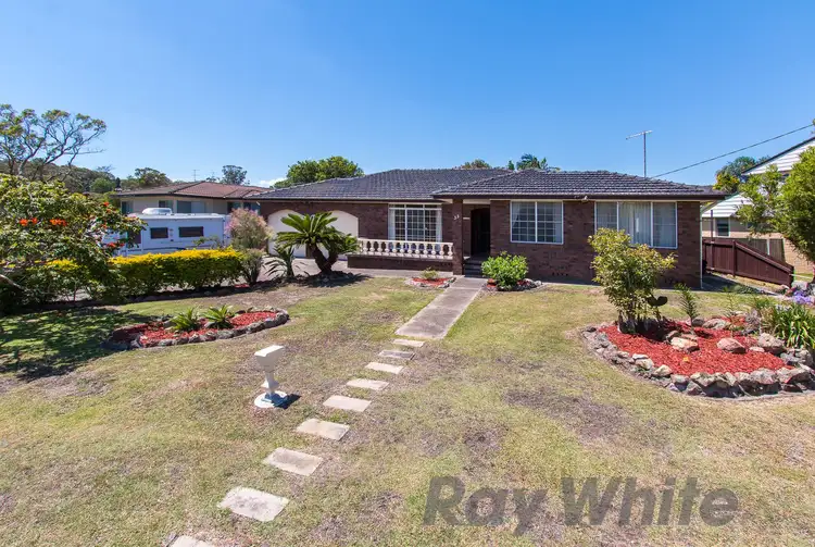 Main view of Homely house listing, 33 Hazleton Grove, Charlestown NSW 2290