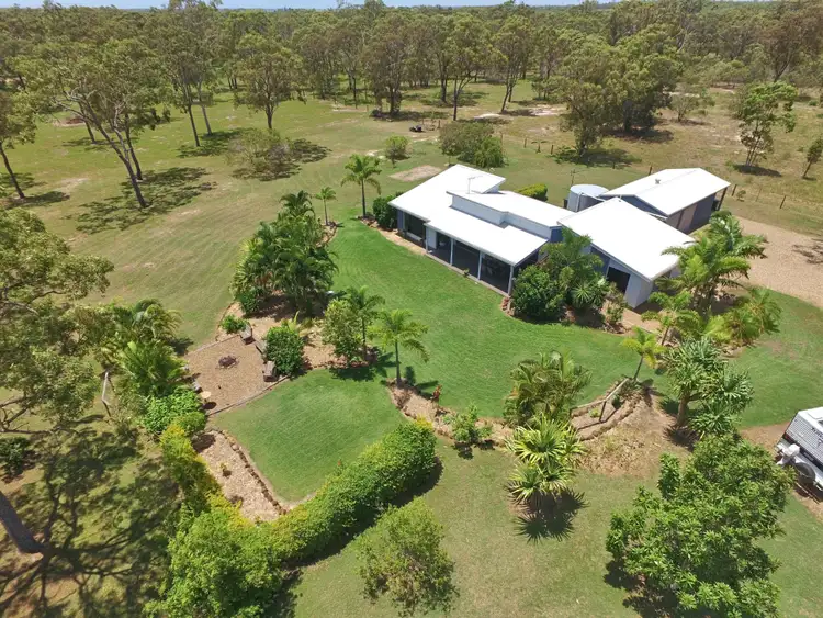 7 Sea Eagle Close, Moore Park Beach QLD 4670