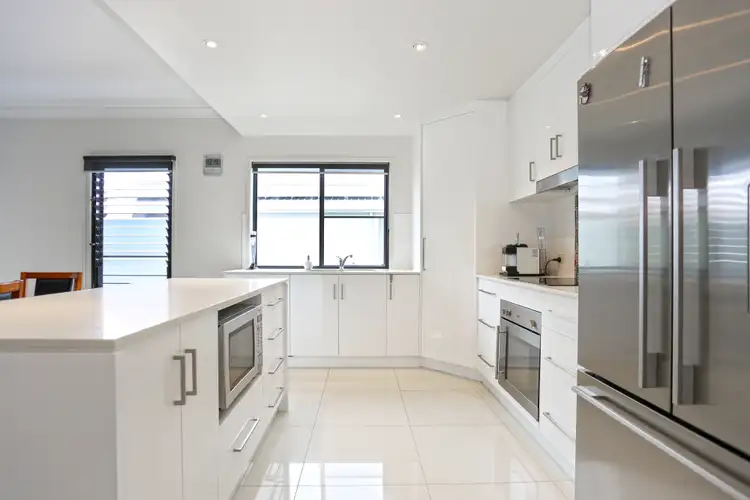 Fourth view of Homely townhouse listing, 1/86 Binnington Esplanade, East Mackay QLD 4740