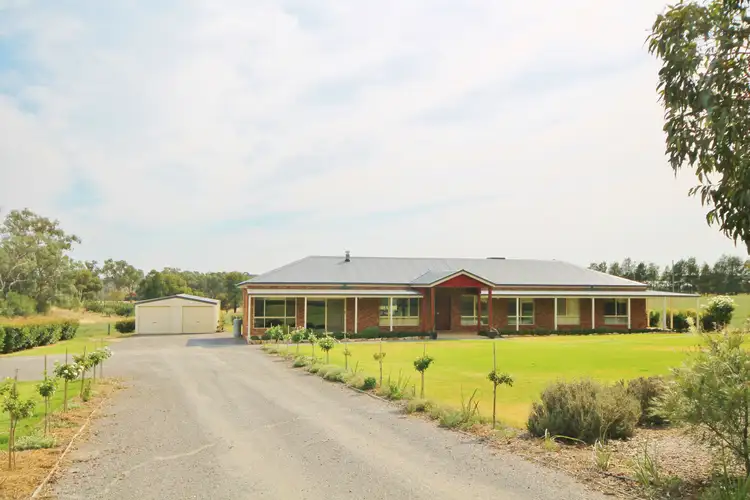 9 McMillans Road, Young NSW 2594