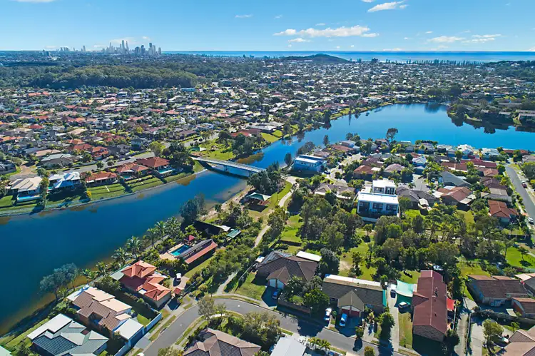 40 Dipper Drive, Burleigh Waters QLD 4220