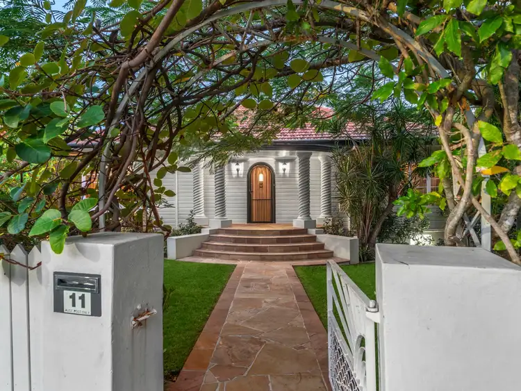 11 Keera Street, Coorparoo QLD 4151