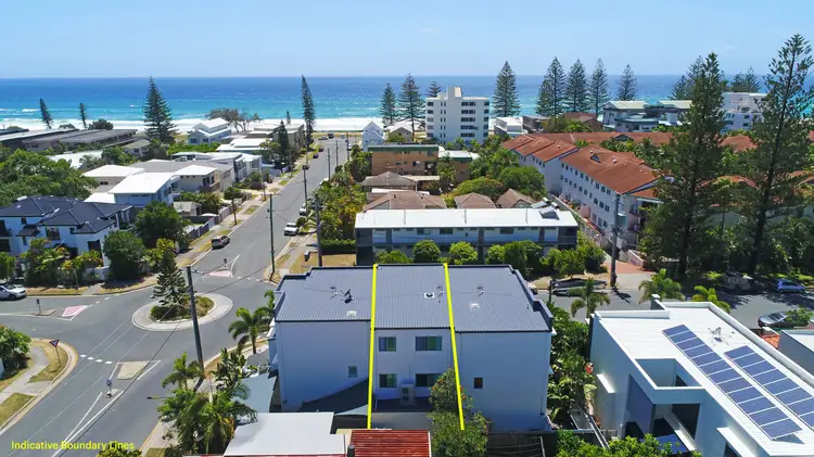 Main view of Homely house listing, 2/30 Redondo Avenue, Miami QLD 4220
