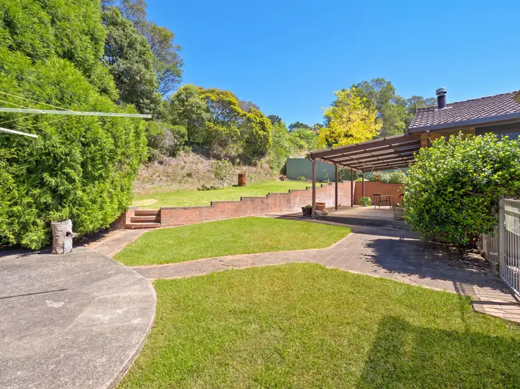 Fifth view of Homely house listing, 8 Frederick Place, Kurrajong Heights NSW 2758