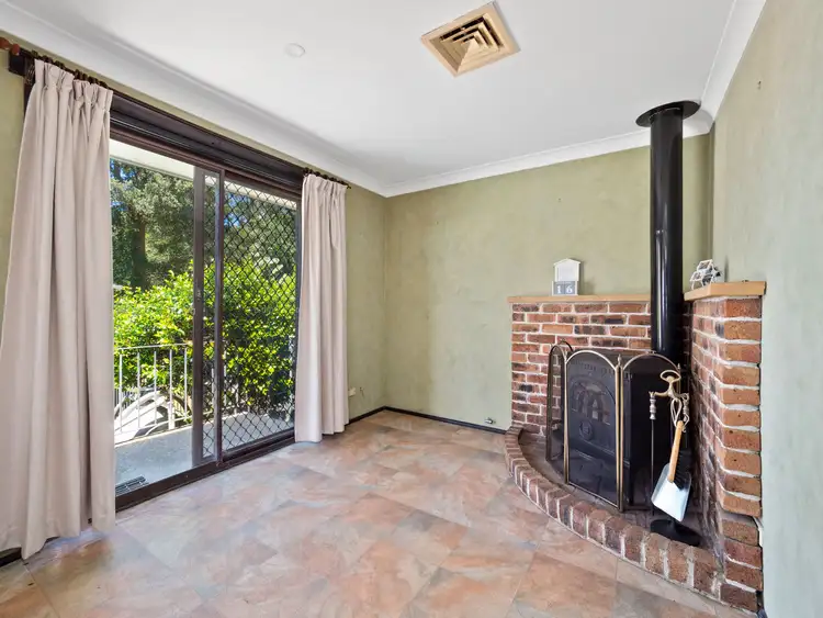 Sixth view of Homely house listing, 8 Frederick Place, Kurrajong Heights NSW 2758