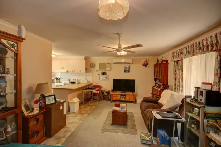 Second view of Homely house listing, 4/14 Victoria Street, Rochester VIC 3561
