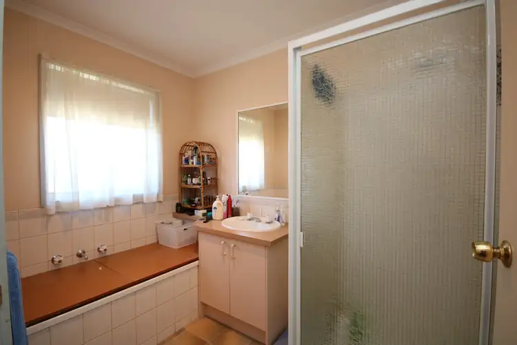 Sixth view of Homely house listing, 4/14 Victoria Street, Rochester VIC 3561