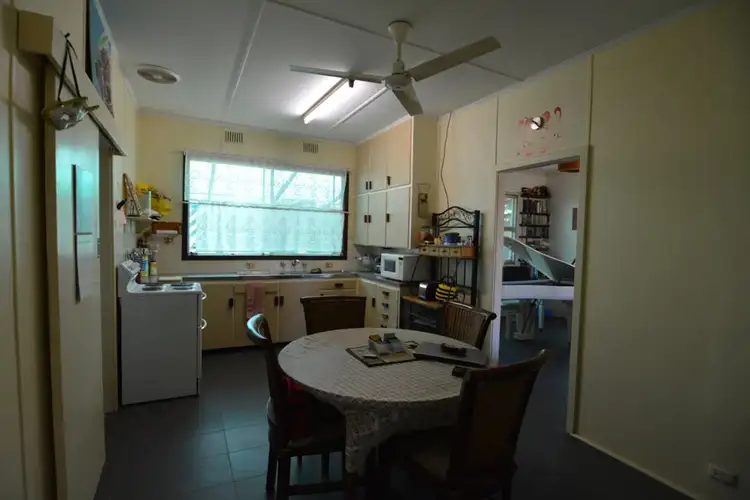 Sixth view of Homely house listing, 1 Pratt Court, Carnarvon WA 6701