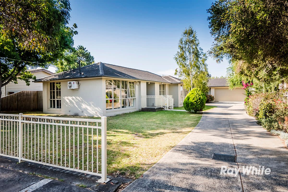 1/7 and 2 William Street, Cranbourne VIC 3977