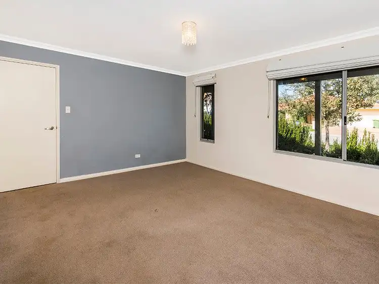 Sixth view of Homely house listing, 6 Shanklin Court, Wellard WA 6170