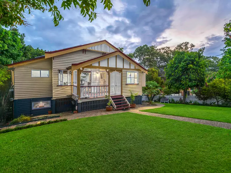 64 The Drive, Bardon QLD 4065