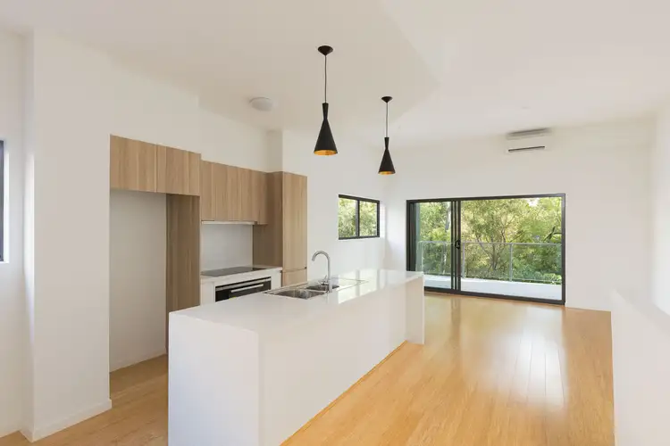 1/110 Nicholson Street, Greenslopes QLD 4120