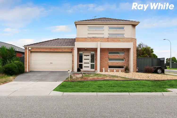 Second view of Homely house listing, 2 Macadamia Street, Pakenham VIC 3810