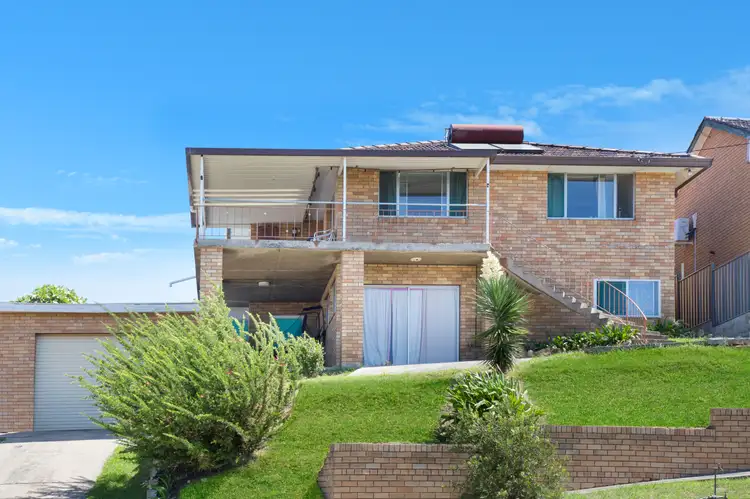 15 Tait Avenue, Kanahooka NSW 2530