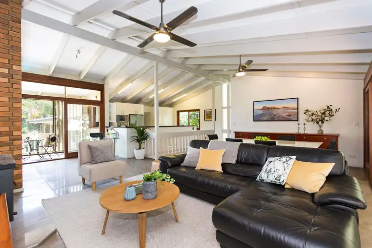 4 Yonga Street, Balmoral QLD 4171