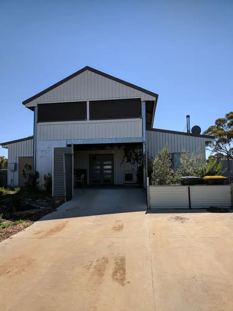 63 Rogers Avenue, Katanning WA 6317
