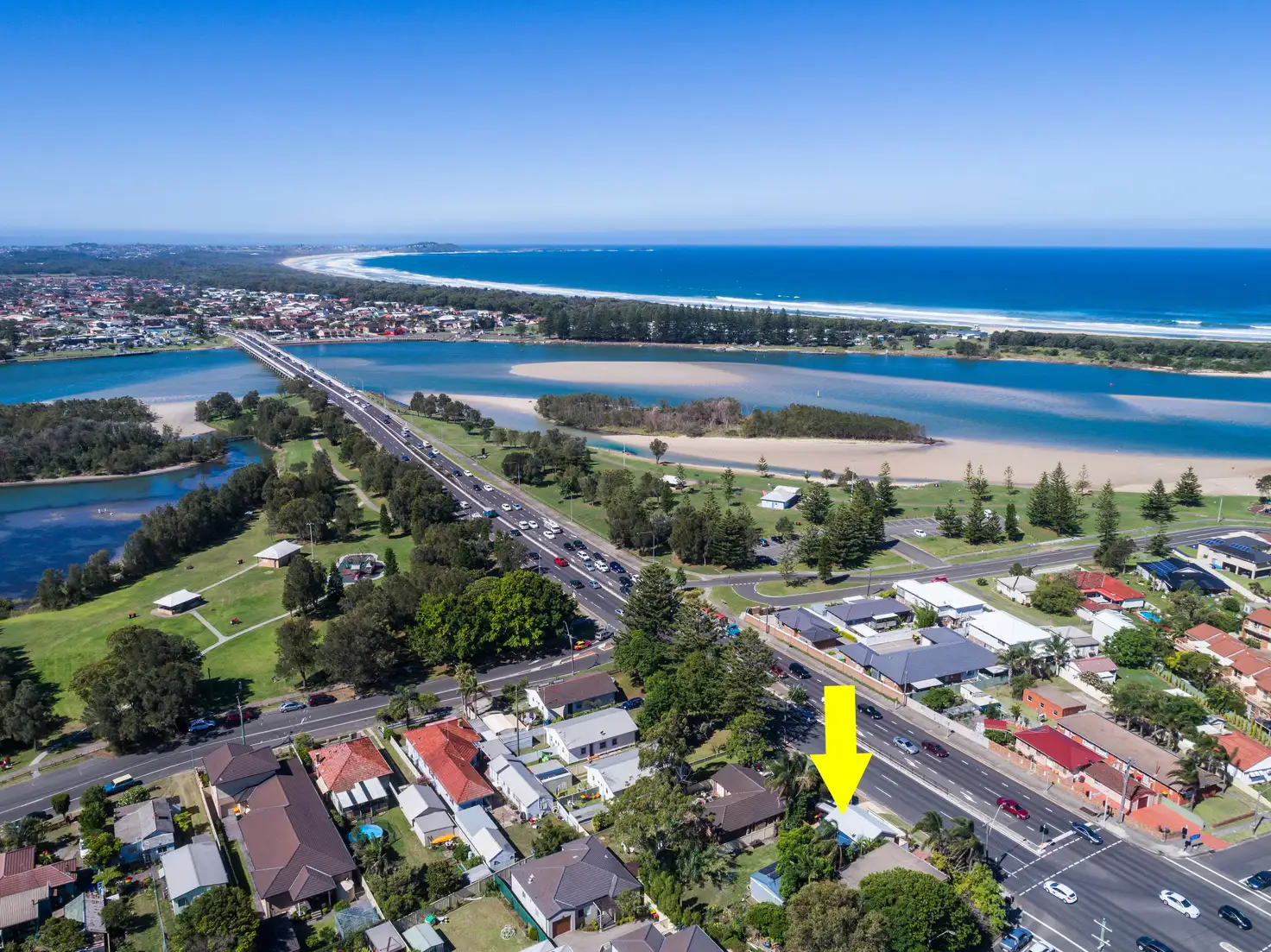 Main view of Homely house listing, 10 Shellharbour Road, Lake Illawarra NSW 2528