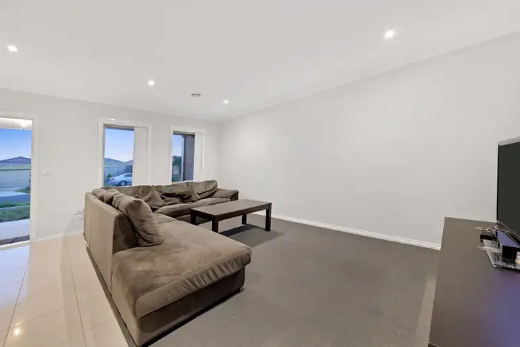 Fourth view of Homely house listing, 12 Gallop Court, Truganina VIC 3029