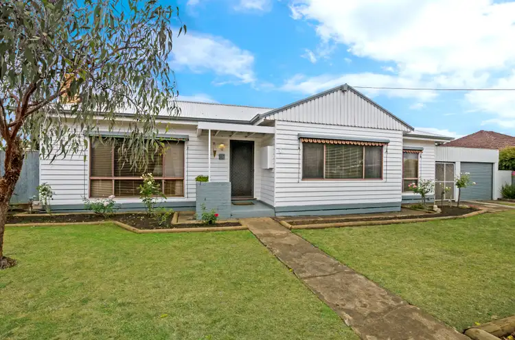 Second view of Homely house listing, 6 Patterson Avenue, Hamilton VIC 3300
