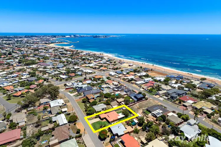 25 Lorna Street