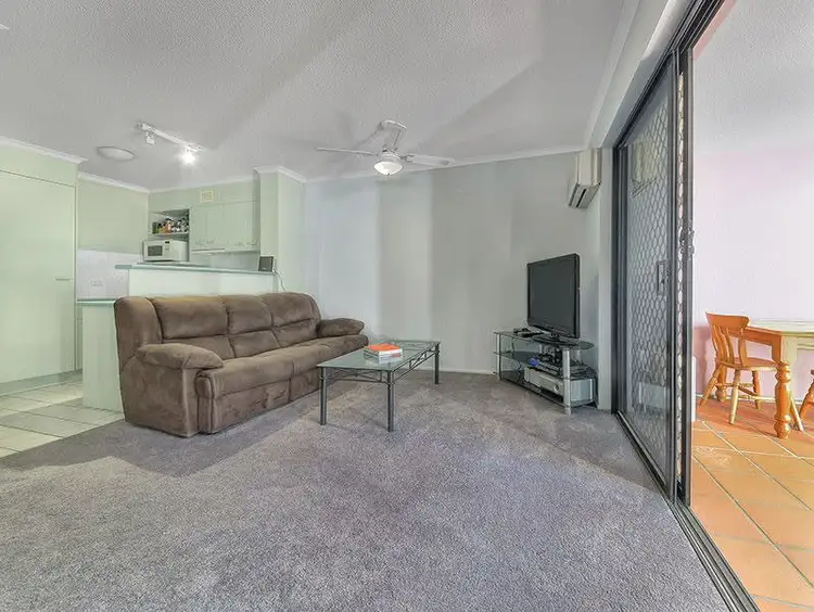 Second view of Homely apartment listing, 5/101 BOWEN Street, Spring Hill QLD 4000