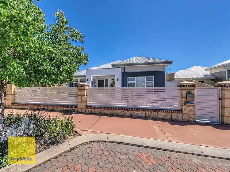 19 The Embankment, South Guildford WA 6055